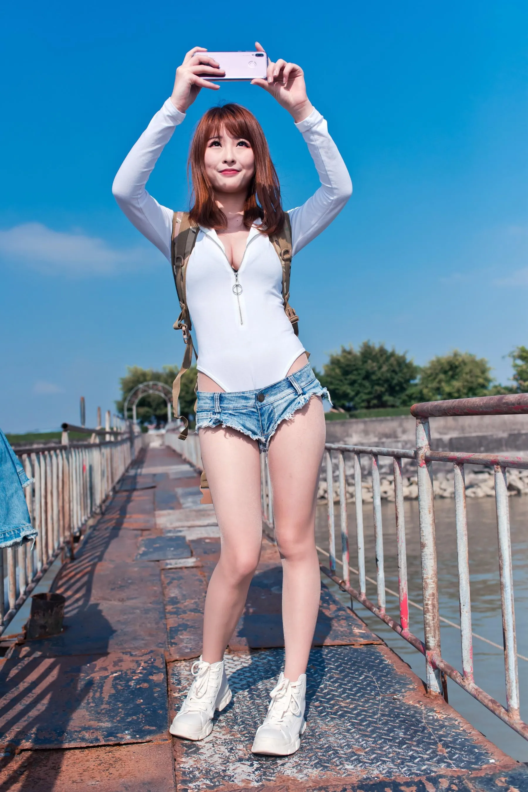 [魔镜街拍] NO.055 海鸥岛肉丝牛仔街拍 [415P]插图5